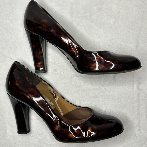 Stuart Weitzman The Beatrix Pump Tortoise Shell Heels Patent Leather 8 - Picture 6 of 9